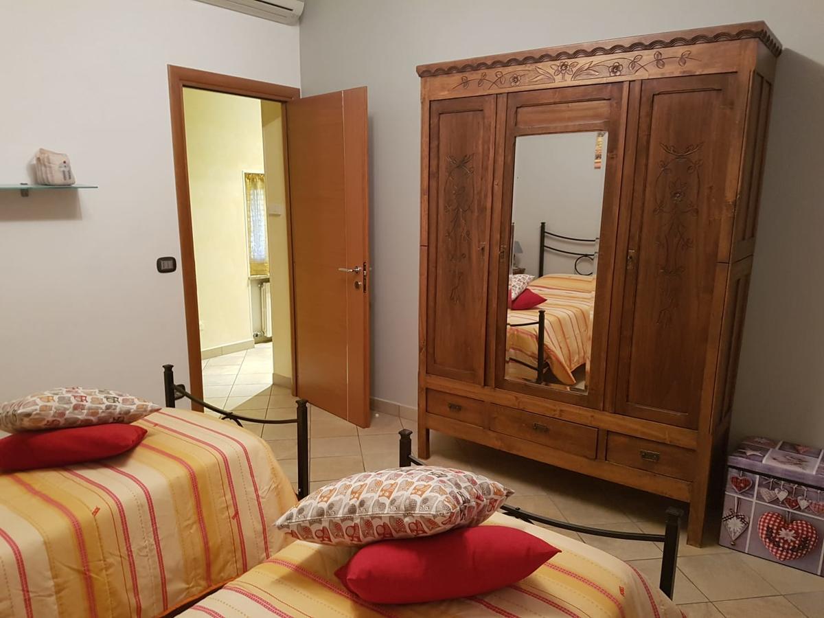 Casa Sammo Villa Piobesi d'Alba Buitenkant foto